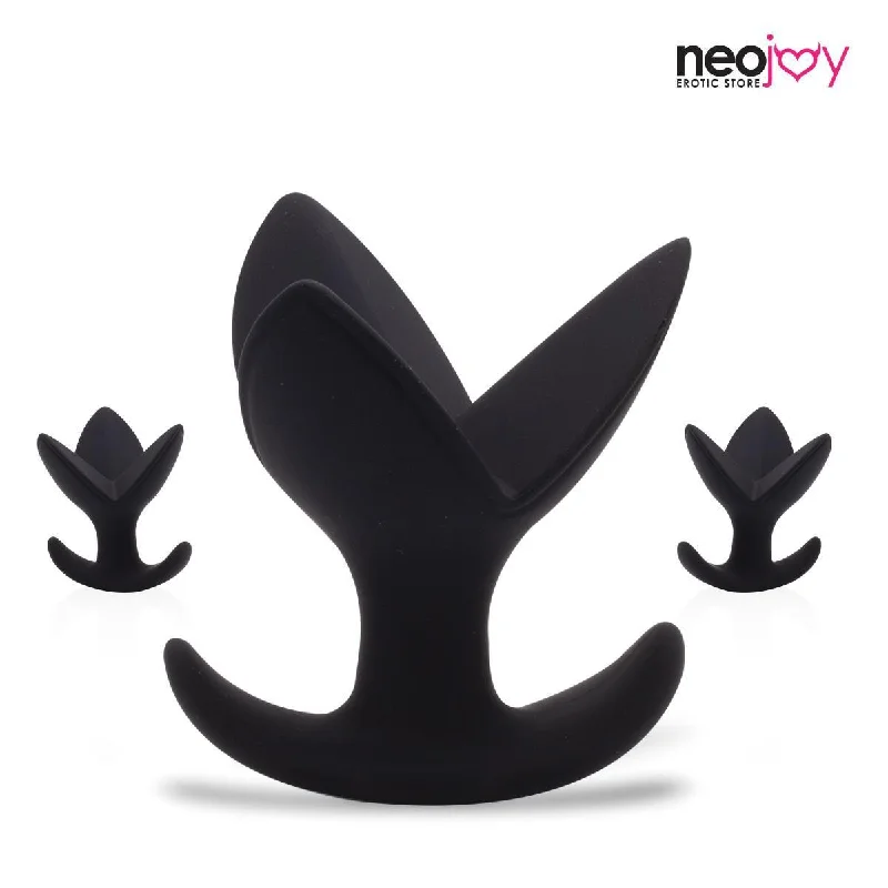 Neojoy Expandable Triple Butt Plug Silicone Black With Flat Base